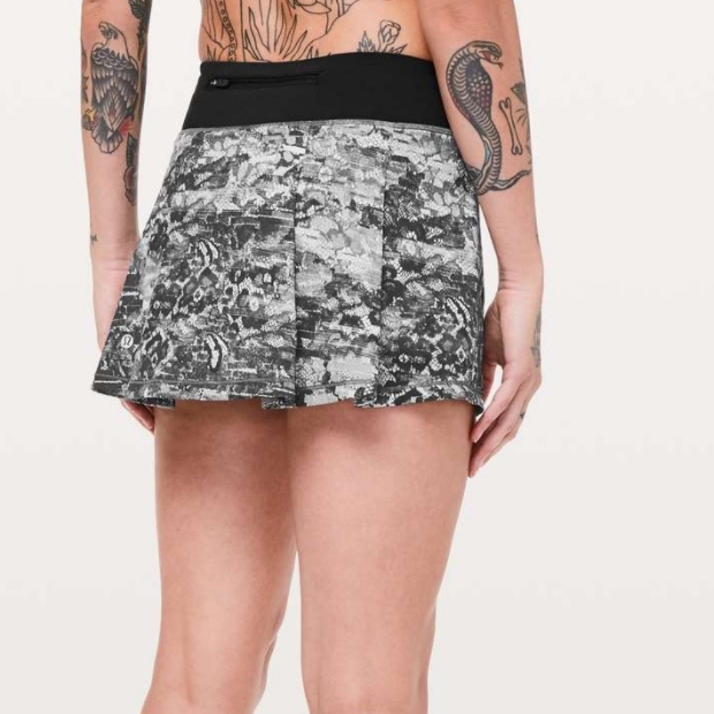 Lululemon Pace Rival Skirt.